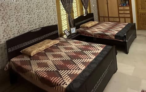 double bed set without mattress and two side tables tali