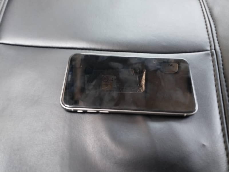 Apple iPhone 11 1