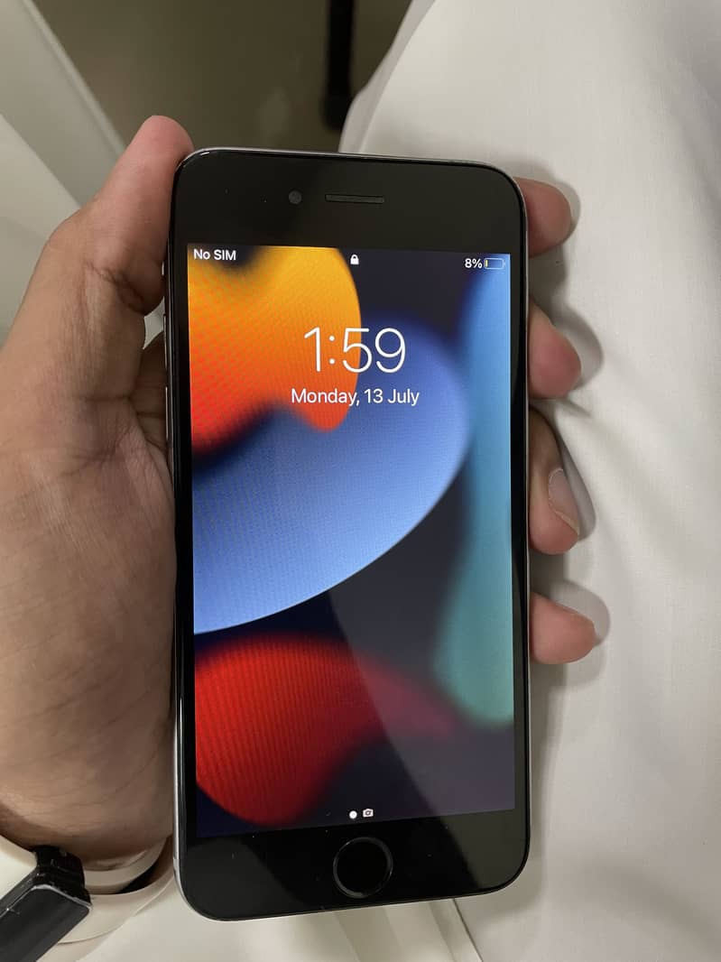 Apple iPhone 6S 1