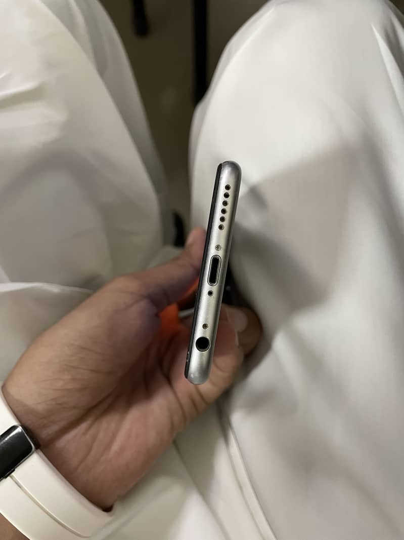 Apple iPhone 6S 3
