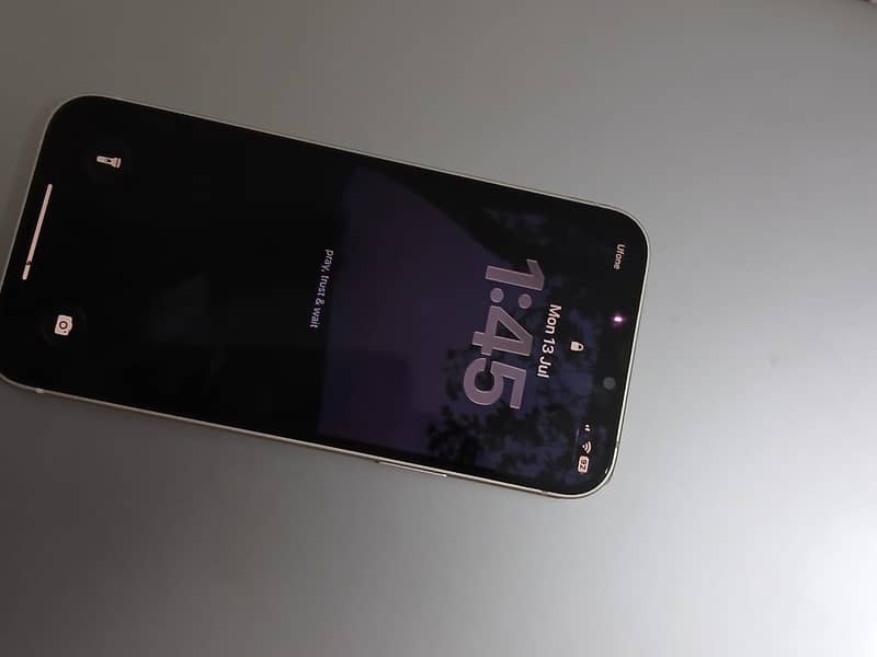 Apple iPhone 12 3