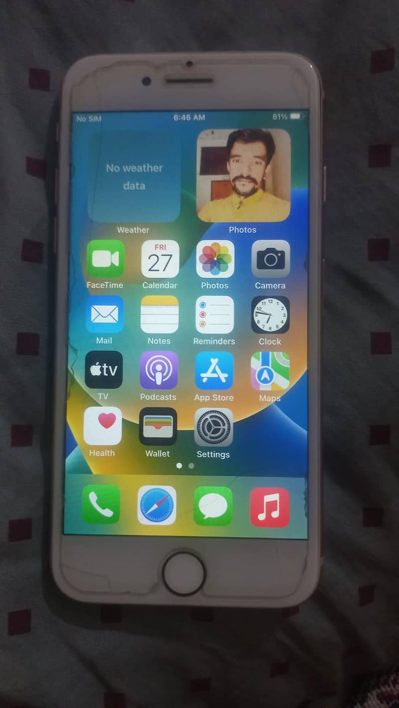 Apple iPhone 8 1