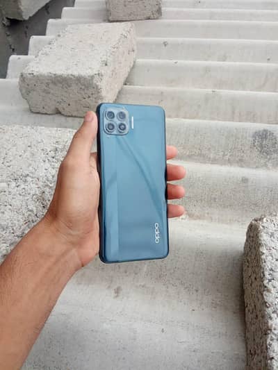 OPPO F17 Pro