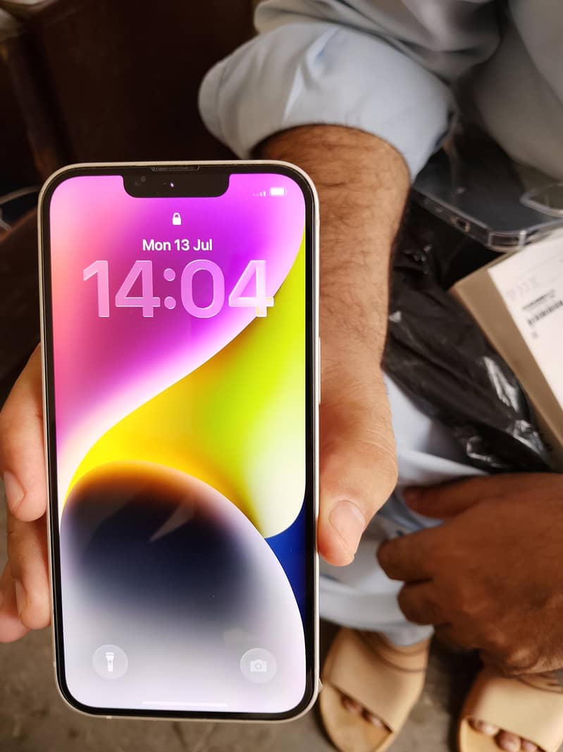 Apple iPhone 14 2