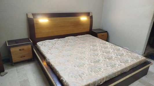 Bed Set with two side tables