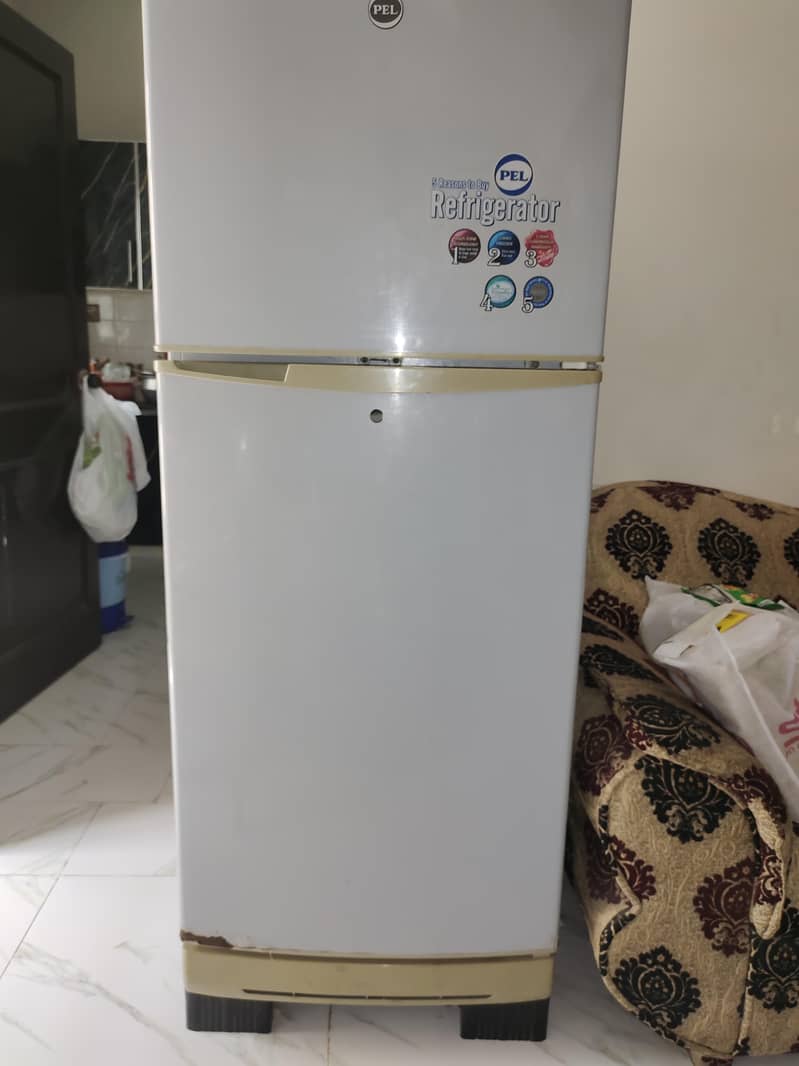 Refrigerator 0