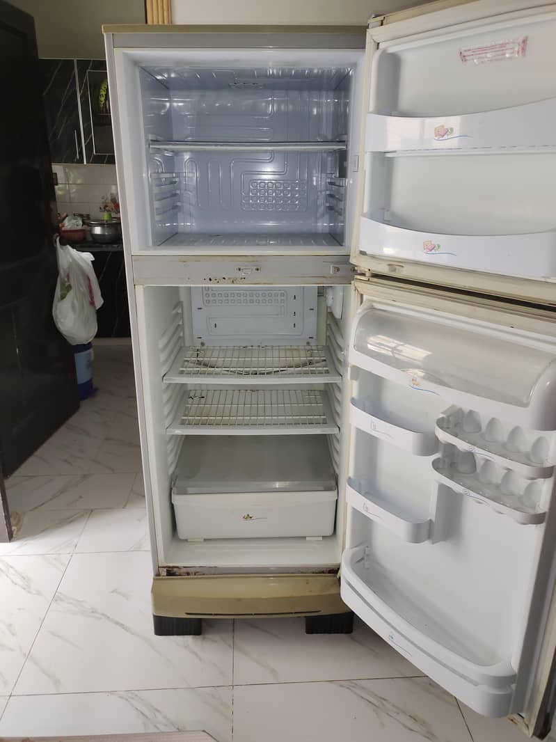Refrigerator 5