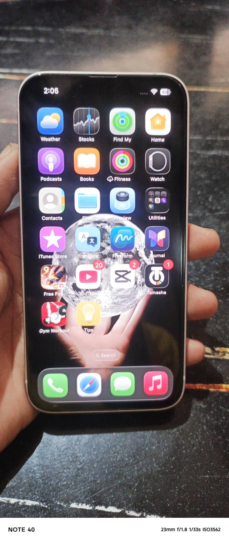 Apple iPhone 13 1