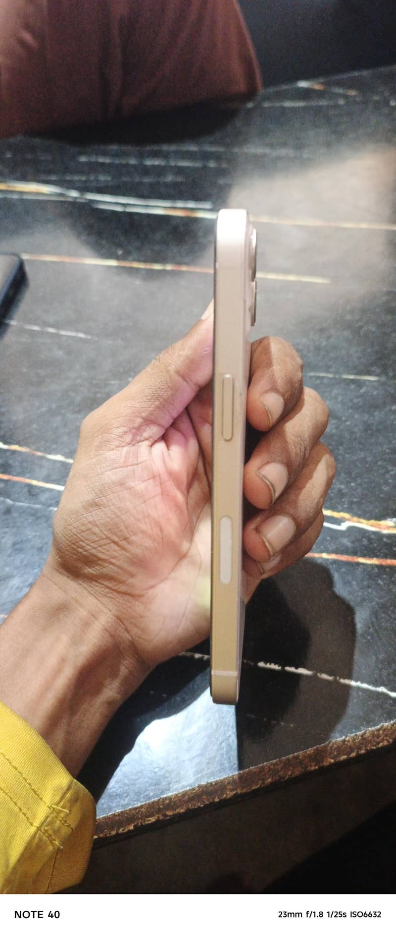 Apple iPhone 13 3