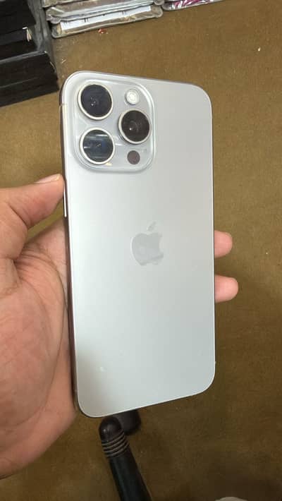 iPhone 15 Pro Max