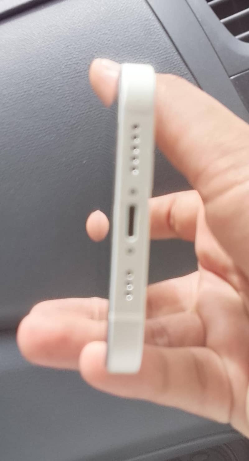 Apple iPhone 12 0