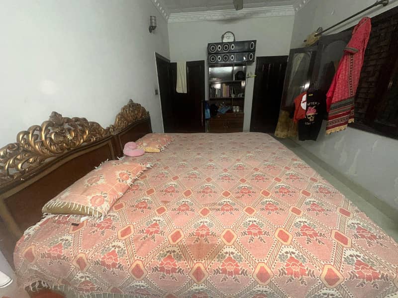 2 single beds 2