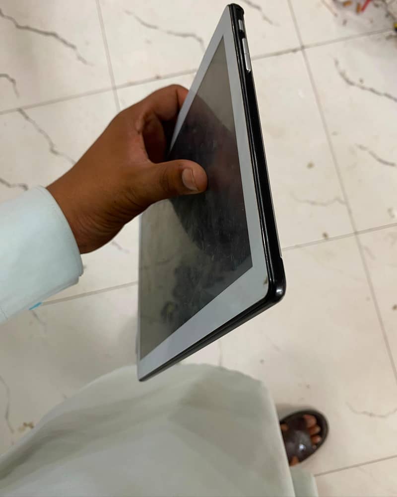 Tablet T10 1