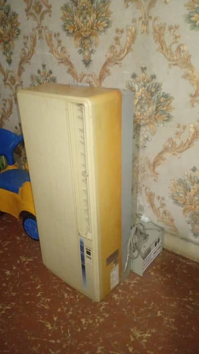 window AC 03172500027 Urgent Sell Krna Hai Bilkul Sahi Hai