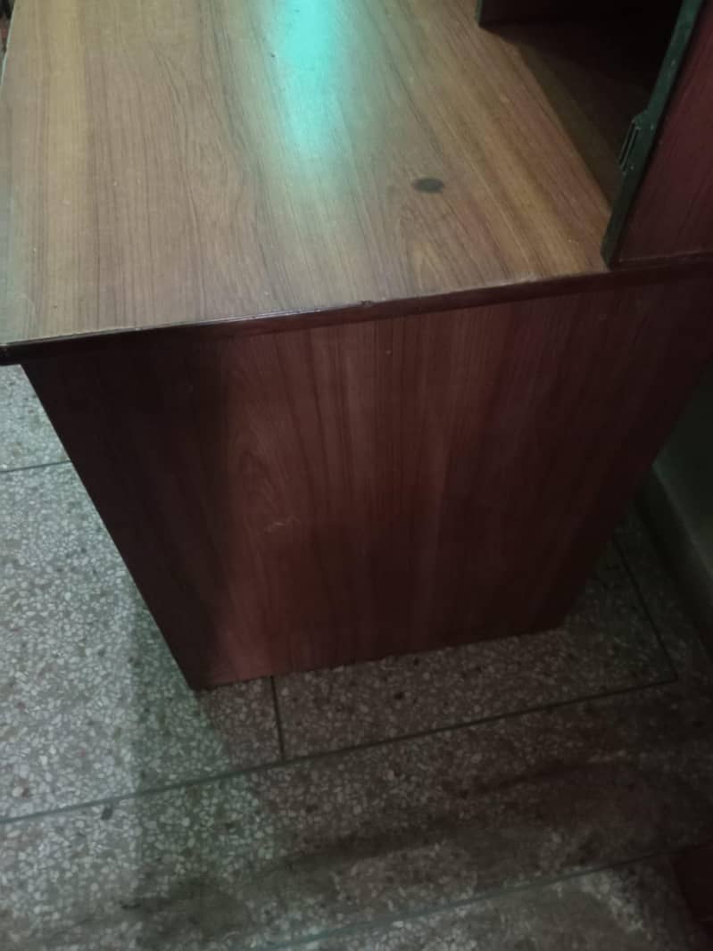 computer table 2