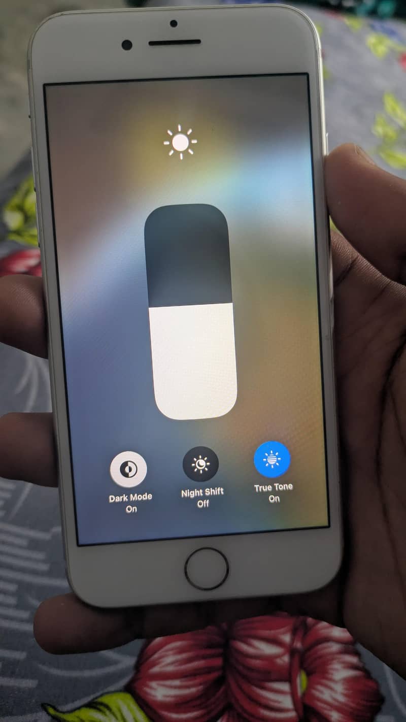 Apple iPhone 8 0