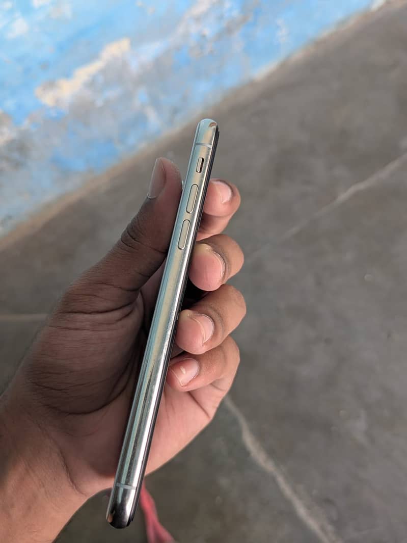 Apple iPhone X 1