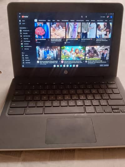 Chromebook Laptop - Excellent Condition with Charger