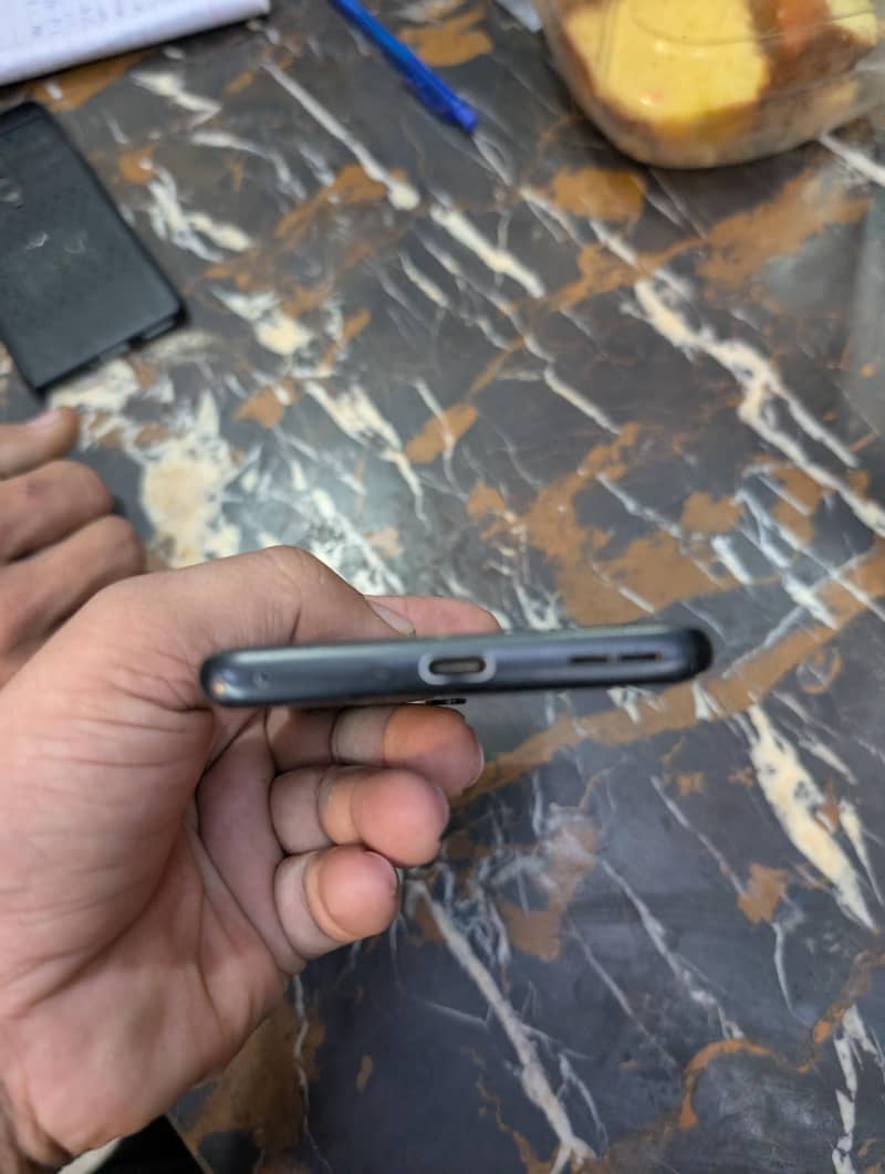 Google Pixel 8 1