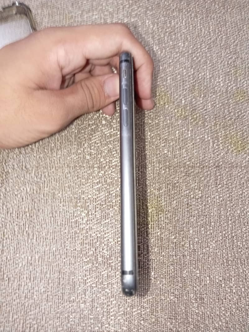 Apple iPhone 8 2