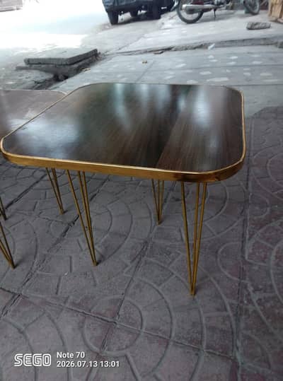 table set available