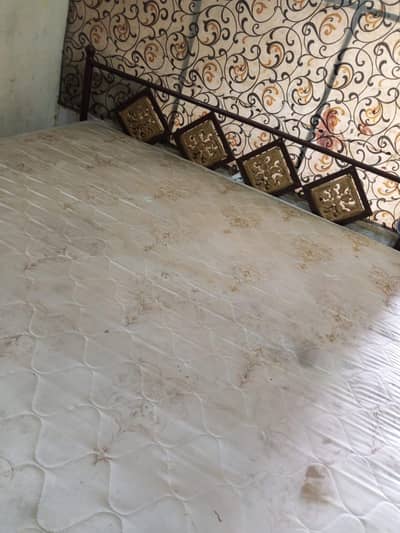 Iron bed