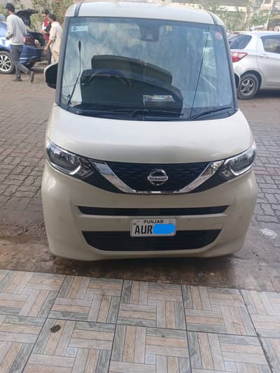 Nissan Roox 2021