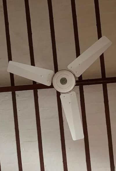 ​5 Used Ceiling Fans (GFC & Pak Fans) | Running Condition
