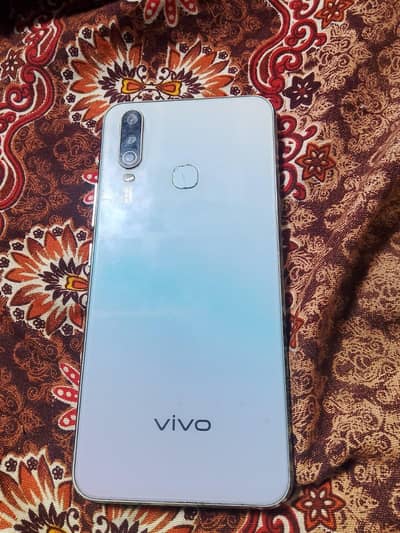 Vivo Y17