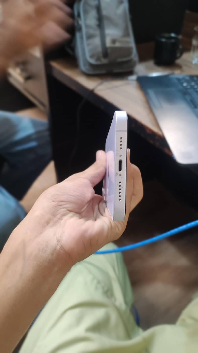 Apple iPhone 14 plus 0