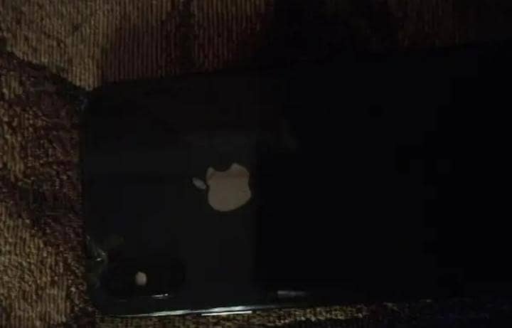 Apple iPhone X 0