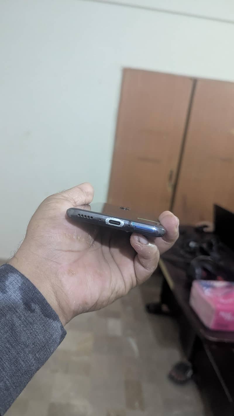 One Plus 7 Pro 5