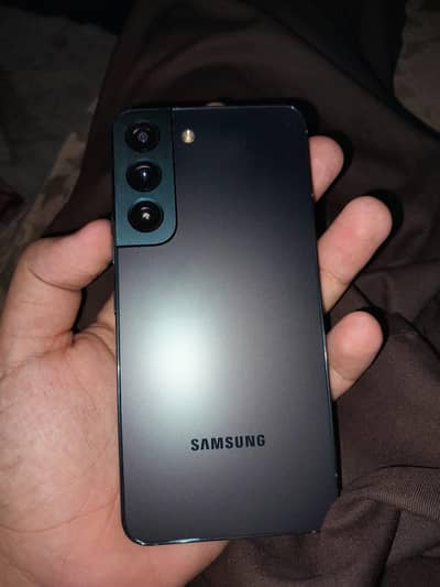 Samsung S22 8/256gb