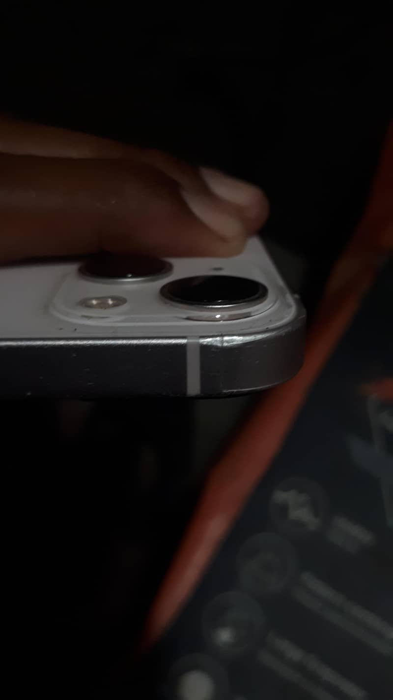 IPhone 13 jv 3