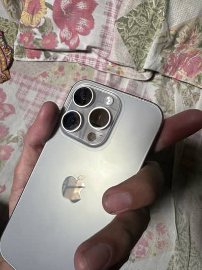 Apple iPhone 15 Pro