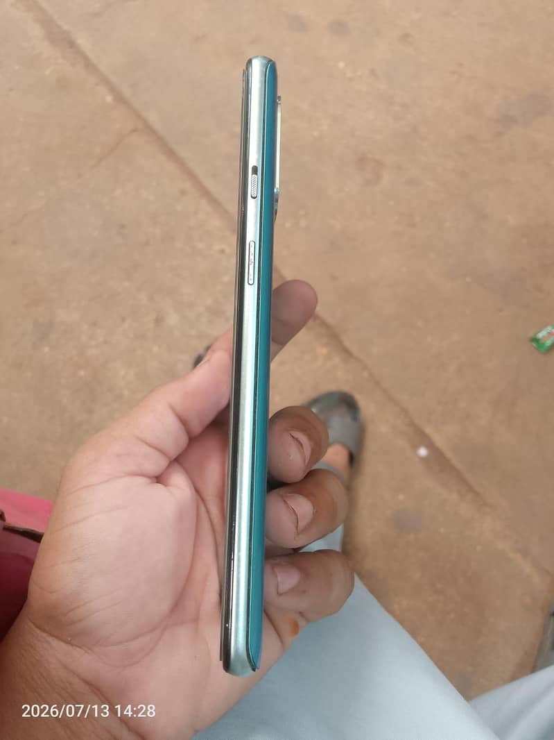 One Plus 8T 0