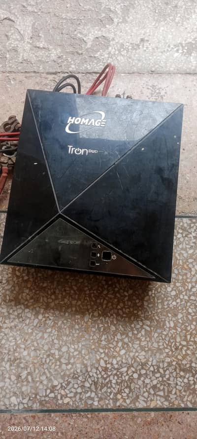 1000w Solar Inverter UPS with charger