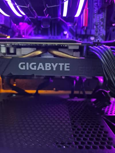 rtx 2060 6 gb dual fan MINT CONDITION