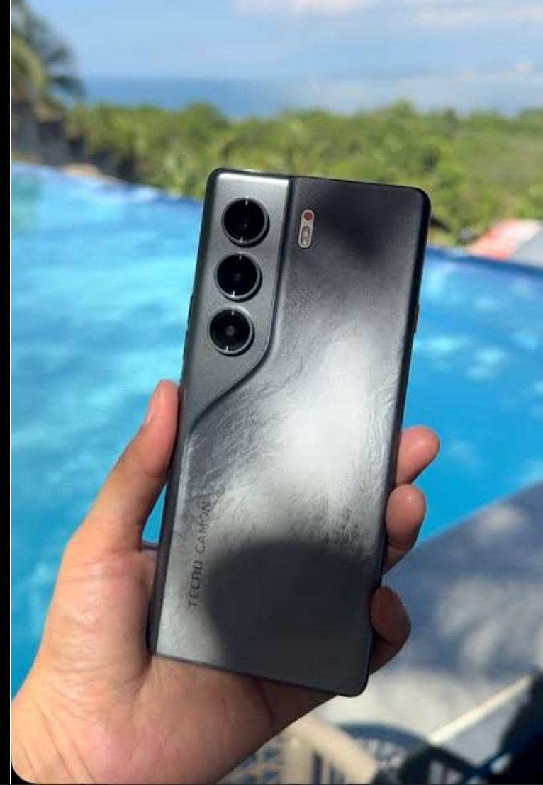Tecno CAMON 40 Pro 2