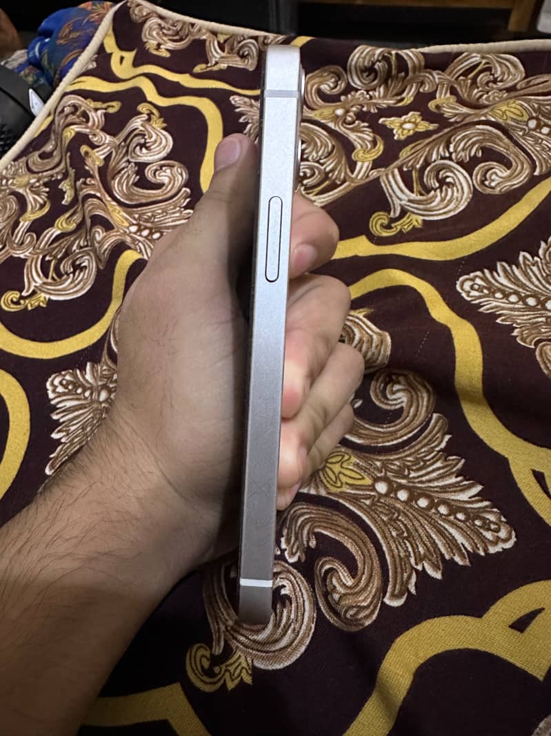 Apple iPhone 12 mini 2