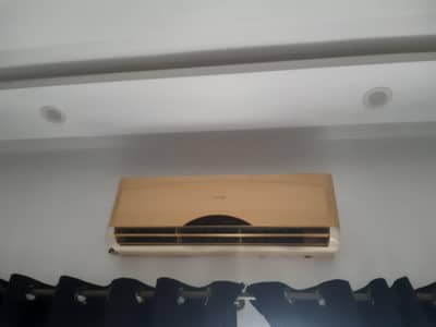 Singer split AC non-inverter for sale
