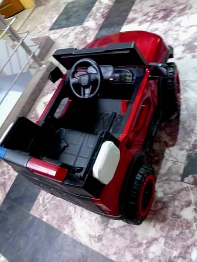 Toy car