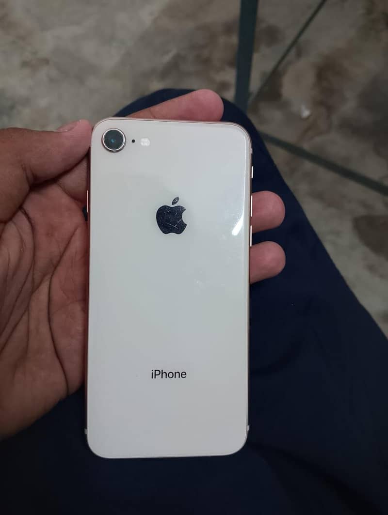Apple iPhone 8 0