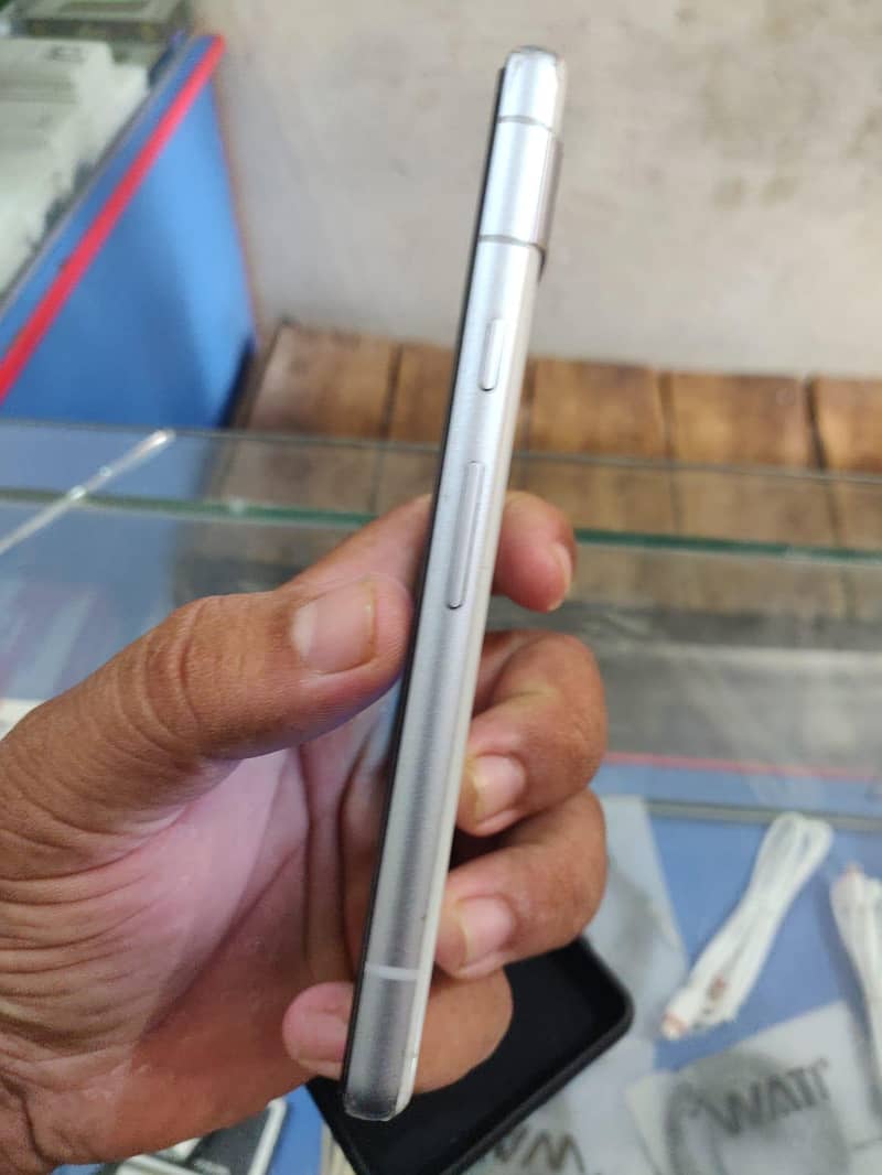 Google Pixel 7a 3