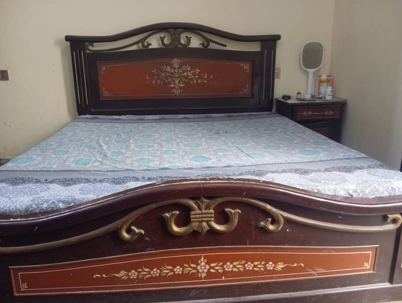 Double bed, side tables, dressing 1