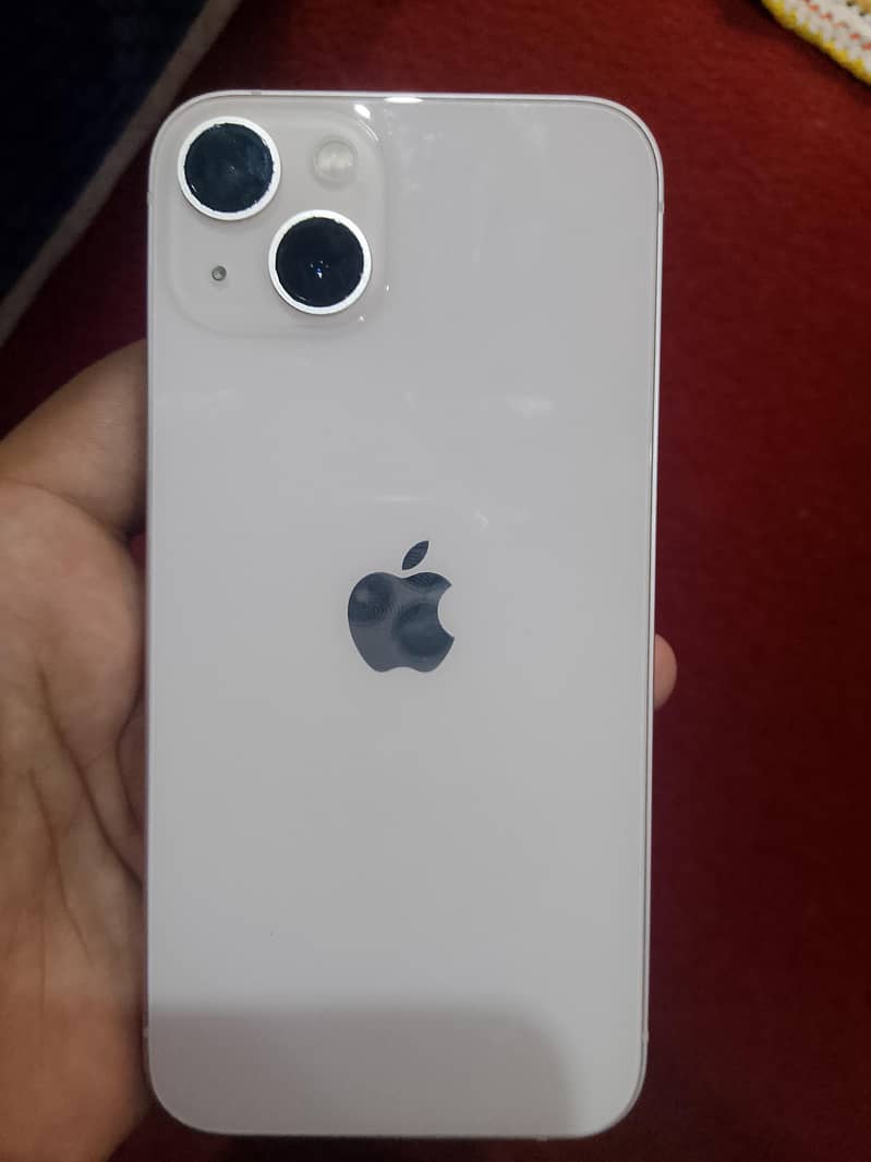 Apple iPhone 13 8