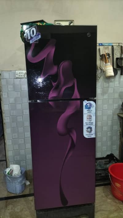 medium size pel fridge good condition