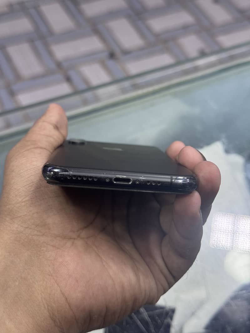 Apple iPhone XS 2