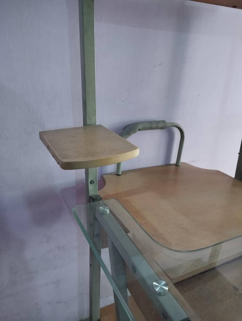 computer trolley 2