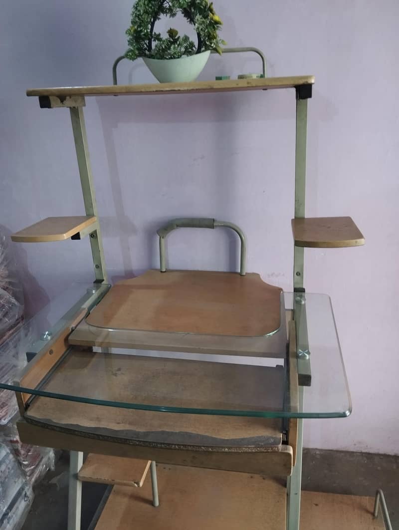 computer trolley 3